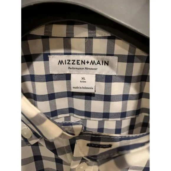 Mizzen+Main Short  Sleeve Shirt‎  Plaid Polyester Stretch Performance Button Up - Picture 3 of 3